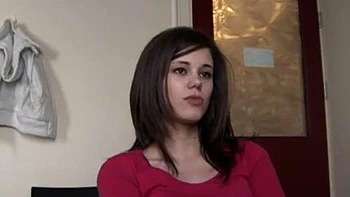 Primer casting de Caprice: vaquera y mamada con creampie