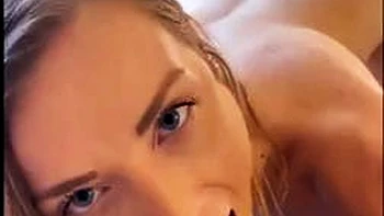 Blonde POV reitet großen Schwanz Cowgirl und bläst