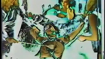 Pajeada femdom vintage con bondage