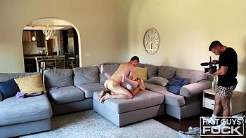 Blonde teen Molly se fait baiser sous tous les angles