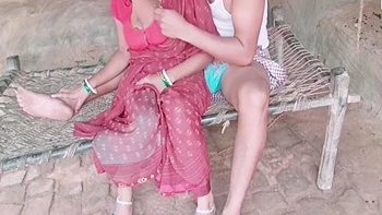 Desi-Dorfbraut gefickt