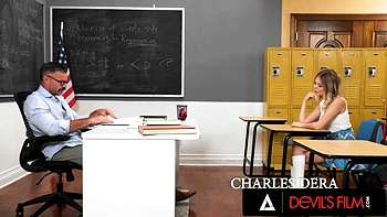 Капризная студентка Коко получает жесткий секс-урок