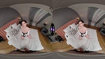 Heißer Agent Pearl fickt den geilen Mieter brutal