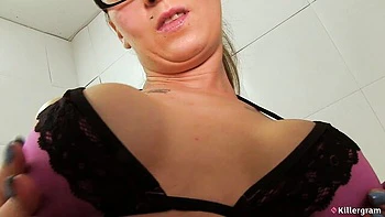 Pauzão da Demona Dragon em gangbang e bukkake