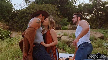 Анна глубже: минет, догги и наездница сборник