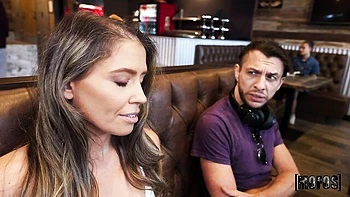 Alexa Grey y Angelica Amore blowjob y misionero