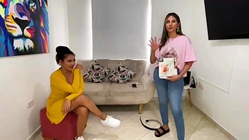 Lateinische Blondine ENF Solo Softcore