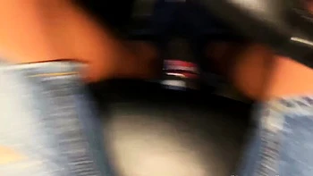 Публичный секс в торговом центре с большой жопой русской босса