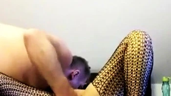 Dedilhada orgásmica da madura alemã morena