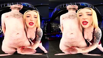 Polla alfa entrena a milf bi puta rubia