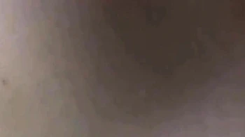 MILF blonde gorge profonde en gros plan