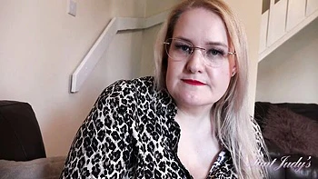 Milf BBW britannique pulpeuse Becky 40+