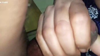 Сали делает большой хуйней ручку с хинди