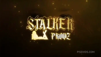 Halloween Alice Maze baise anale hardcore avec piss et bave