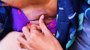 Индийский бизнесмен жестко трахает горячую 18+ девушку