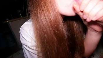 Petite sœur au seins minuscules couverts de sperme - POV amateur