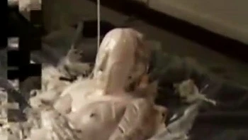 MILF bagunceira se masturba no fetiche do Bongacams