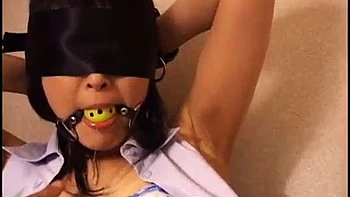 Pipe hardcore BDSM par Japonaise