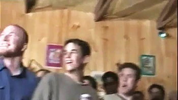 Блондинка с большими сиськами хочет хуй: минет и сзади