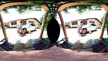 Autowäsche mit großen Titten: Blasen und Cowgirl