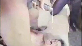 MILF sexy Lori Lust en gangbang interracial intense pt2