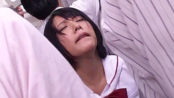 Sie sabbert und sabbelt, Augen leer beim Bukkake