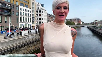 Milf française Alrox adore le plan à trois