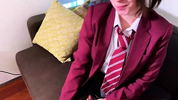 Schulmädchen im POV hart gefickt und vollgespritzt