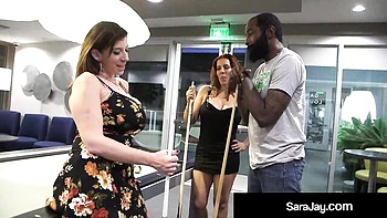 Sara Jay latina peituda fodida por Nicky Ferrari