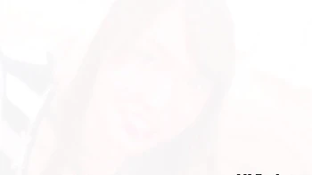 Amatrice japonaise prise dans un sandwich interracial unique