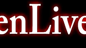 Мэгги Грин дрочит с игрушками на огромных сиськах