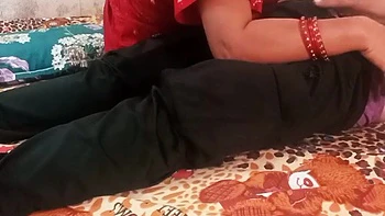 Atractiva ama de casa india en sexo amateur ardiente