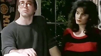 Classique BDSM britannique aux énormes nichons