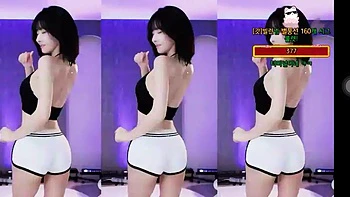 Déesse asiatique aux gros seins en show sexy