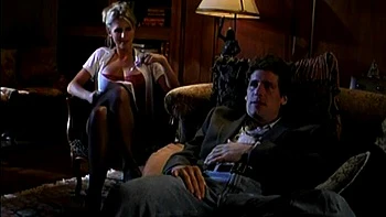 Amber rubia da una mamada dura