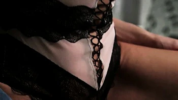 Belle-mère Blake adore se faire baiser