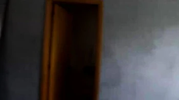 Горячую бразильскую девушку сосут и трахают в спортзале