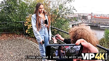 Стэнли Джонсон соблазнен на жёсткий секс на улице