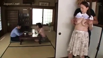 Marido corno assiste esposa traindo e fudendo