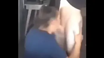 Amateur wife loves deepthroating