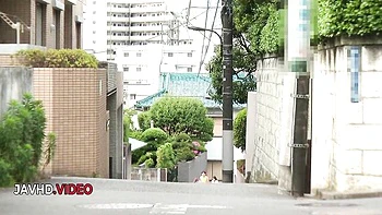 Spicy lovebird's asian action