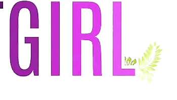 Trans asiática de lingerie se masturbando em 60fps