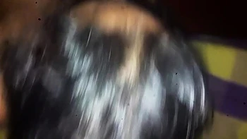 Mi verdadera madrastra india me chupa la polla