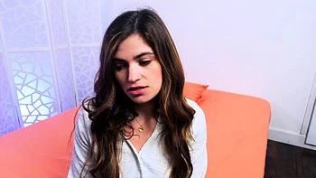 Horny Nicole Raes Treatment Ends In Squirting