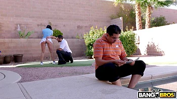 Рейчел Старр трахает своего гольф-тренера