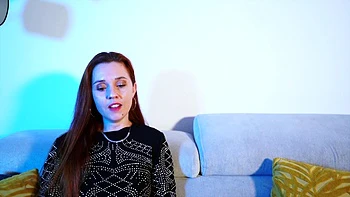 MILF francesa Sienna tatuada se moja para follar