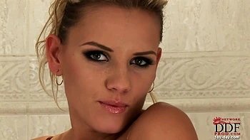 O mestre da buceta de Praga fodendo feroz