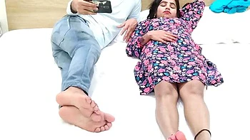 Indische Mutter Kajal hart von hinten gefickt, Riesentitten-Blowjob