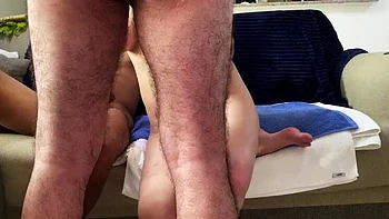 Gros noir baise la femme amateur en DP et trio seins énormes