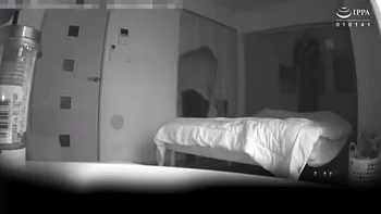 Femme baisée devant son cocu excité